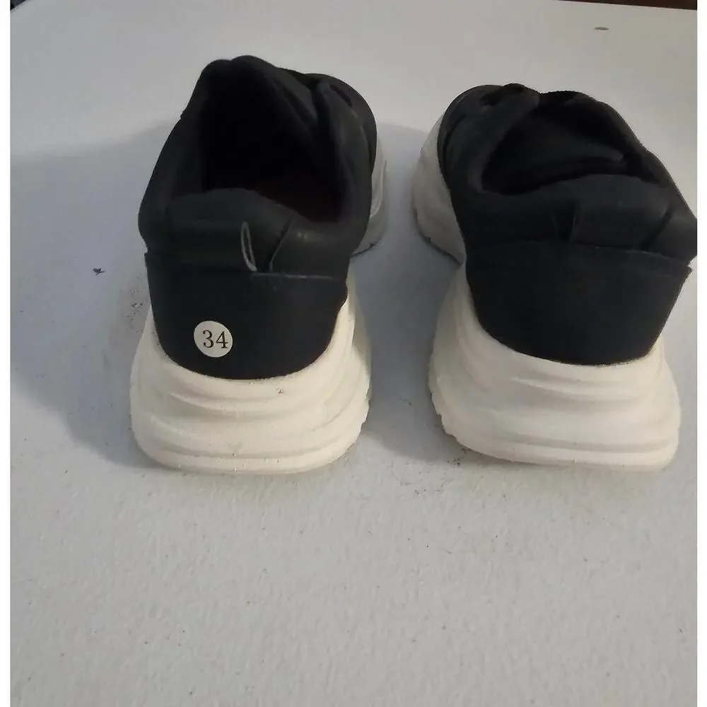 Boys Lightweight Lace-up sneakers size EU34 UK2 US 3